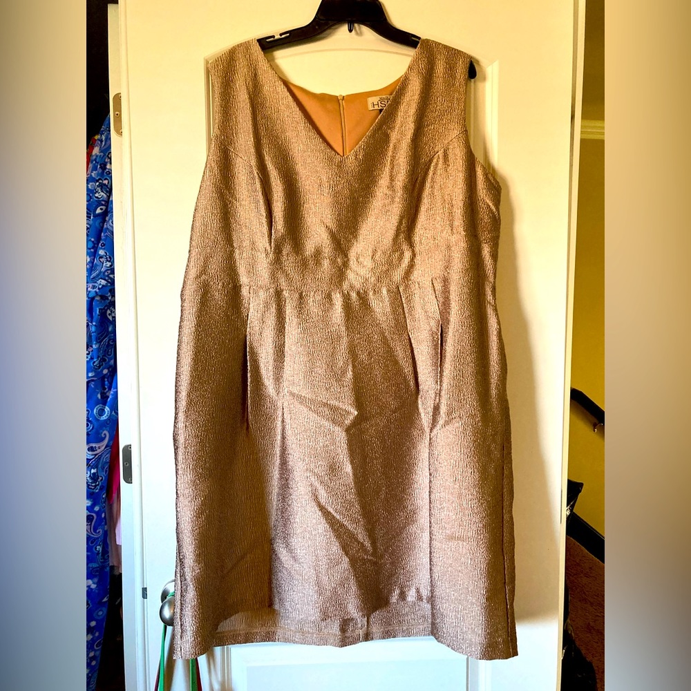 Plus size gold sleeveless dress